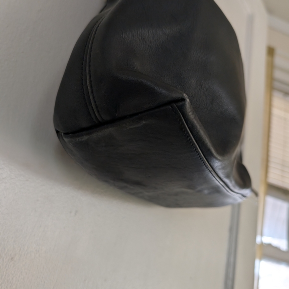 Coach Black Leather Shoulder Bag - Picture 3 of 8